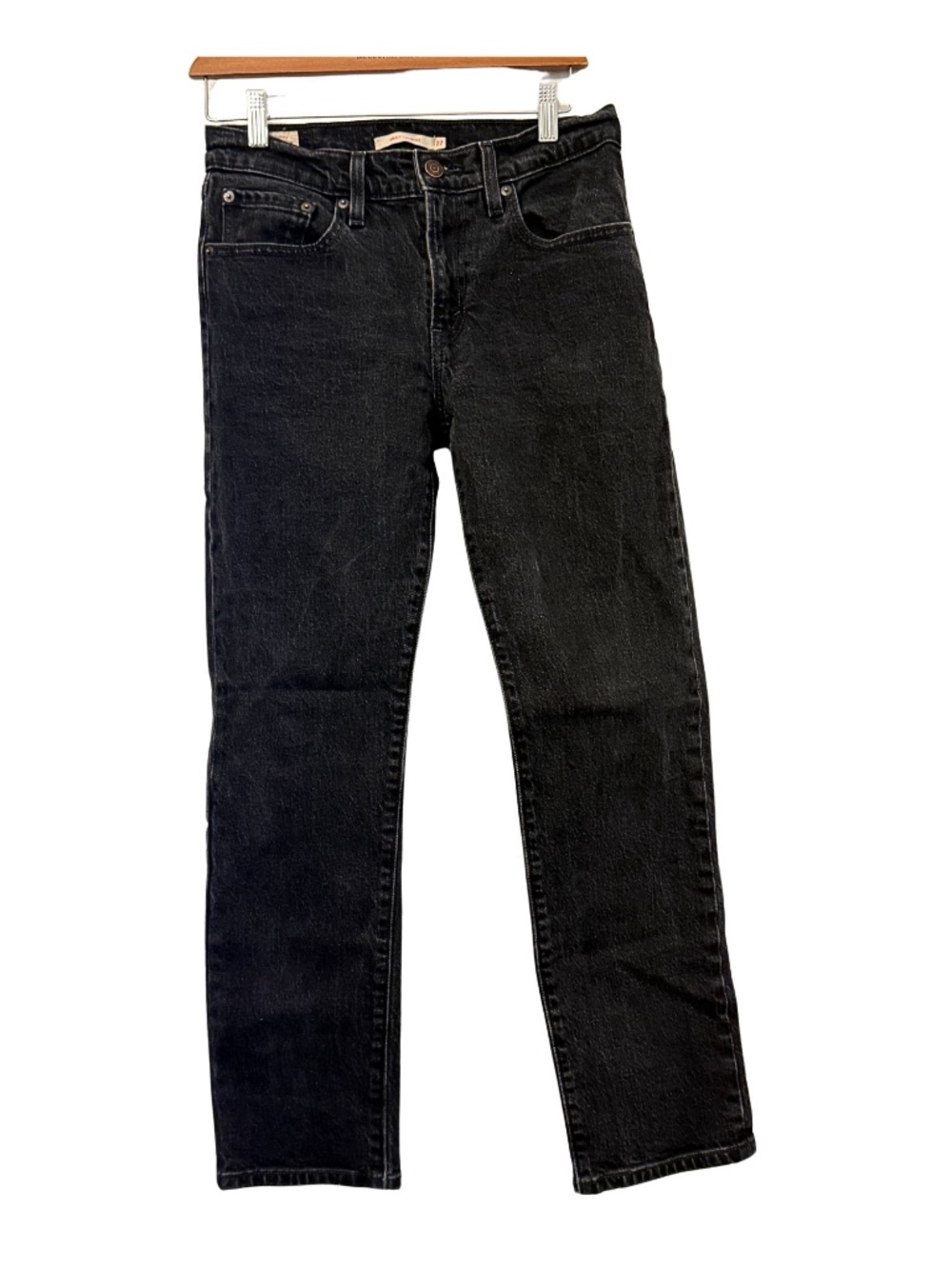 Levi’s Premium Denim in Black Wash Size 27 Middy Straight